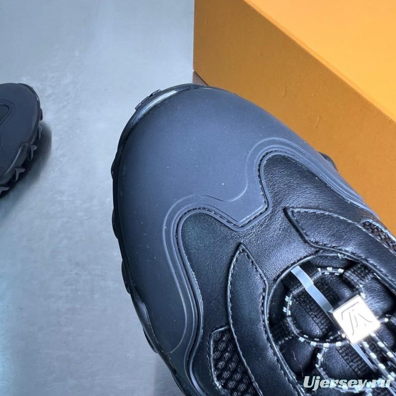 LV RUSH Calfskin Metal LV Circle Accessory Slip-Resistant Low-Top Casual Lifestyle Shoes - YC