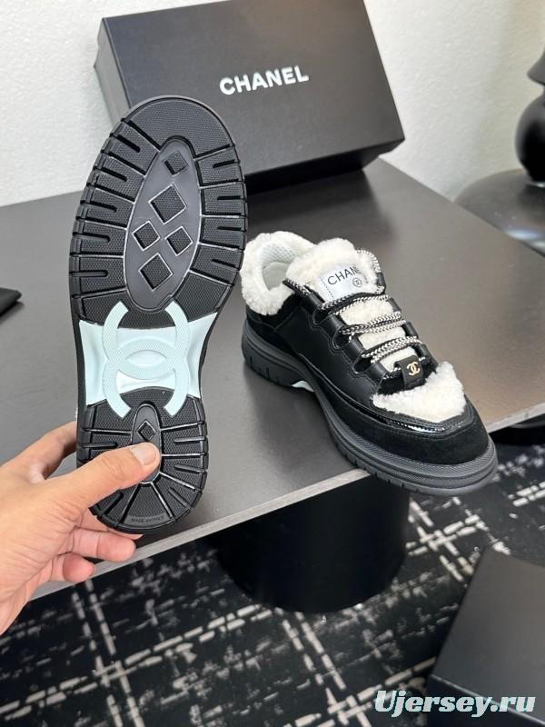 Chanel Spring/Summer 2025 Runway Thick Sole Sneakers - LY00320