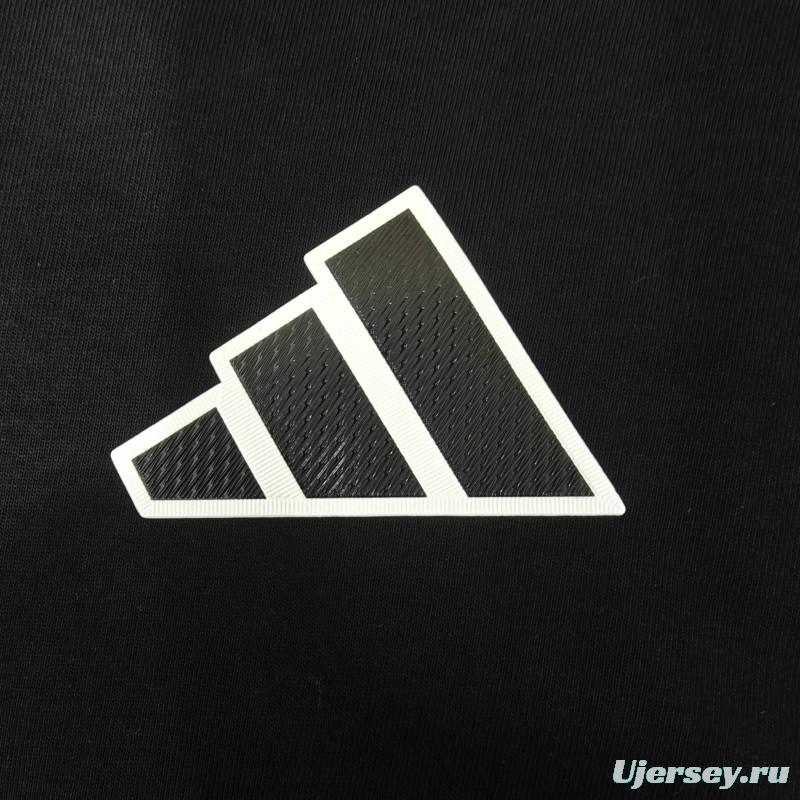 25/26 Newcastle United Embroidered Logo Hoodie 9 Colors