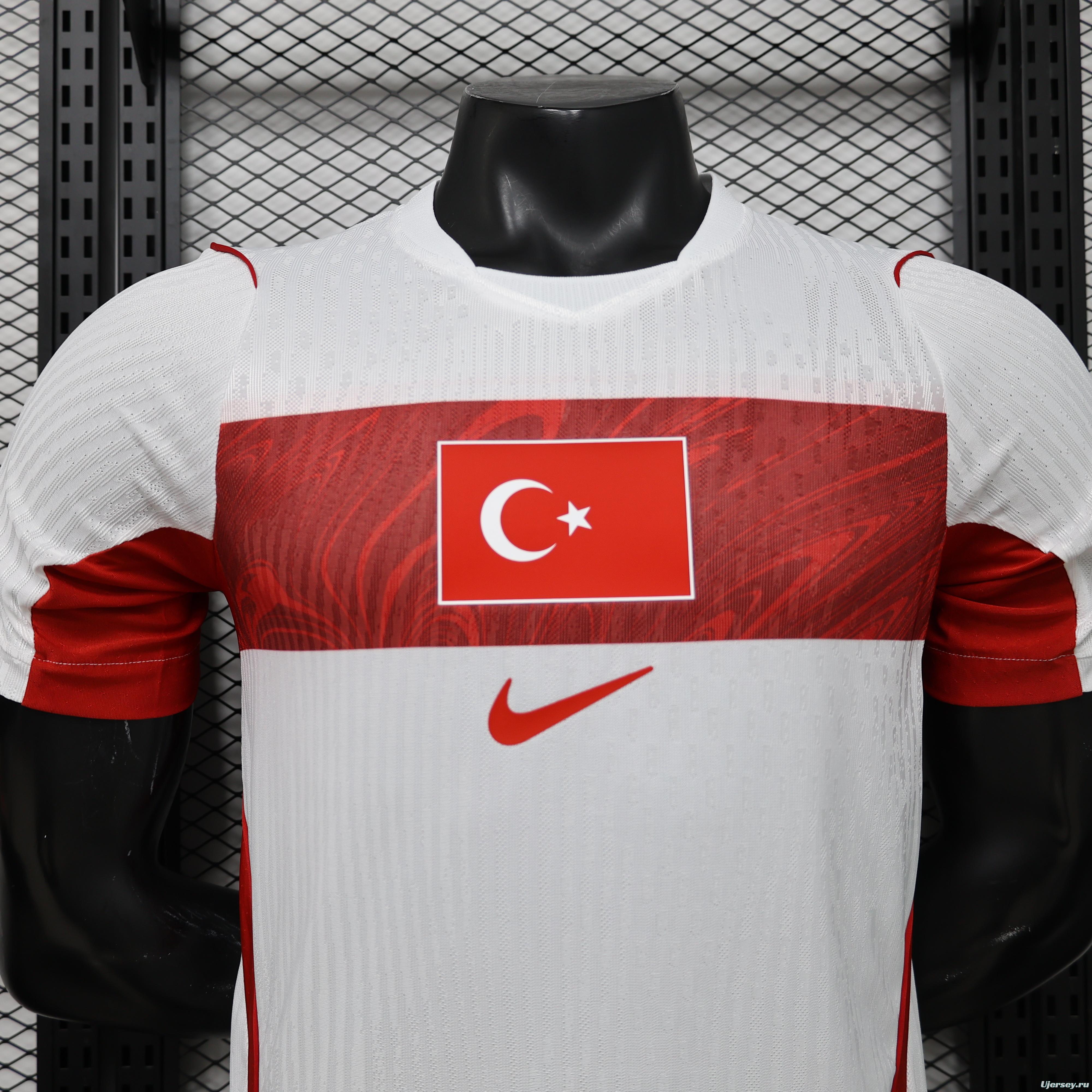 Player Version 26/27 Turkey  Away  White & Red Flag Panel Jersey