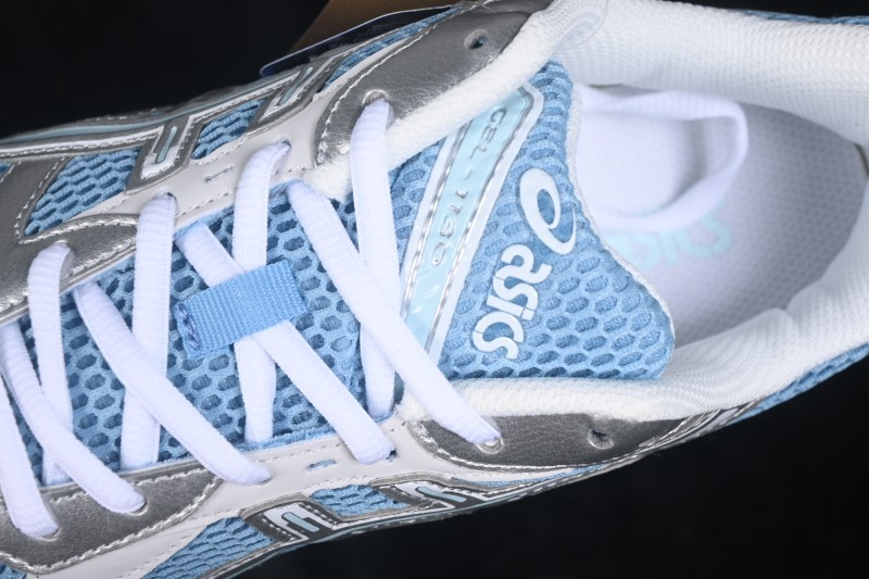 Asics Retro Running Shoes with GEL Cushioning and Mesh Upper - 1203A609-401