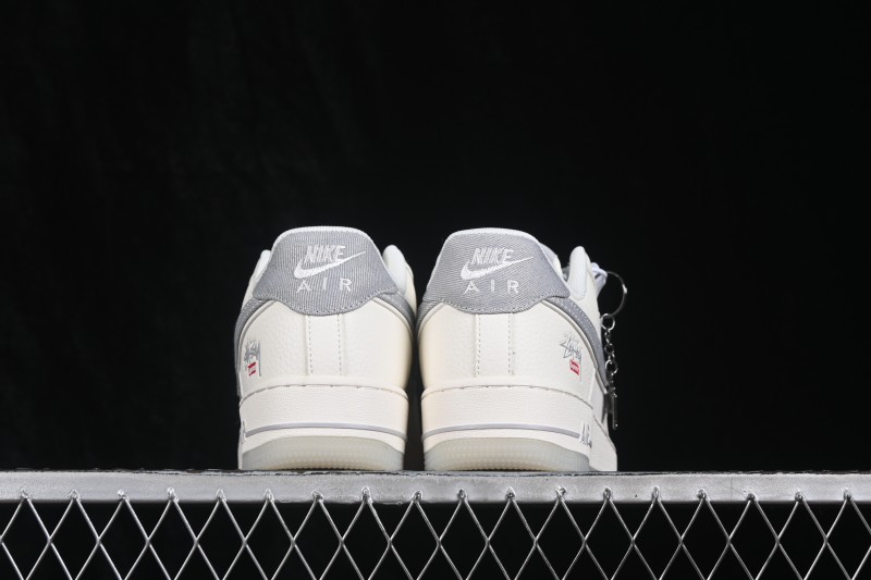 Nike Air Force 1 '07 Low Collaboration Skateboarding Shoes with Full-Length Air Cushion - DN9688-106