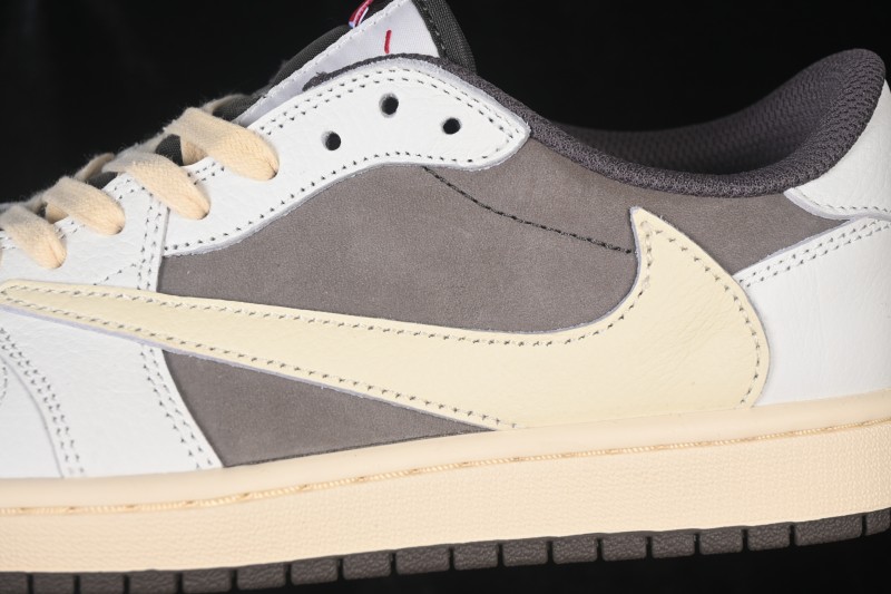 Nike Travis Scott x Air Jordan 1 Low OG Retro Basketball Shoes with Reverse Swoosh Design - DM7866-162