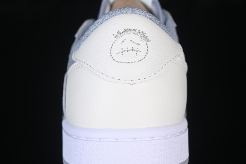 Nike Travis Scott x Air Jordan 1 Low OG Retro Basketball Shoes with Reverse Swoosh Design - HQ2004-400