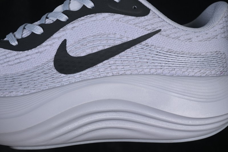 Nike Journey Run Cushioned Low-Top Running Shoes with Anti-Slip and Abrasion-Resistant Sole - FB7765-005