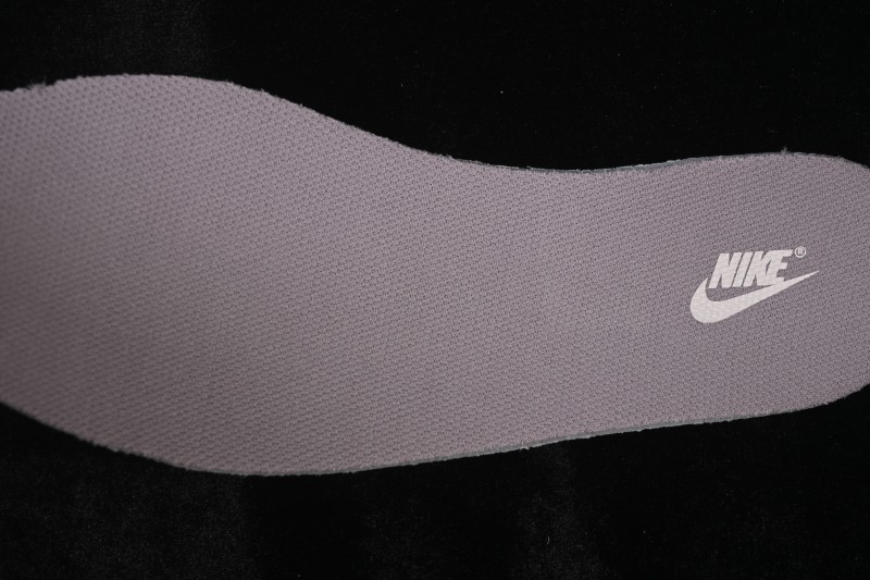 Nike V2K Run Retro Low-Top Running Shoes with Cushlon Foam Cushioning - FD0736-602