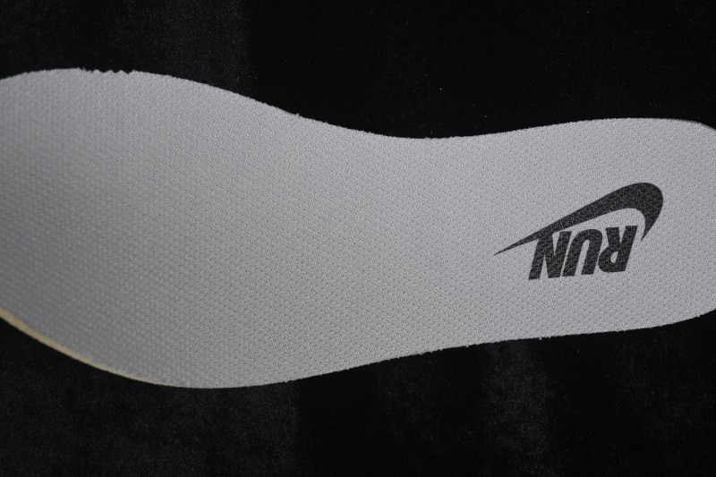 Nike Journey Run Cushioned Low-Top Running Shoes with Anti-Slip and Abrasion-Resistant Sole - FB7765-005