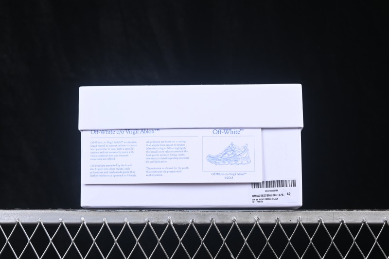 Off-White c/o Virgil Abloh Retro Running Shoes Black Silver Red - AJF6