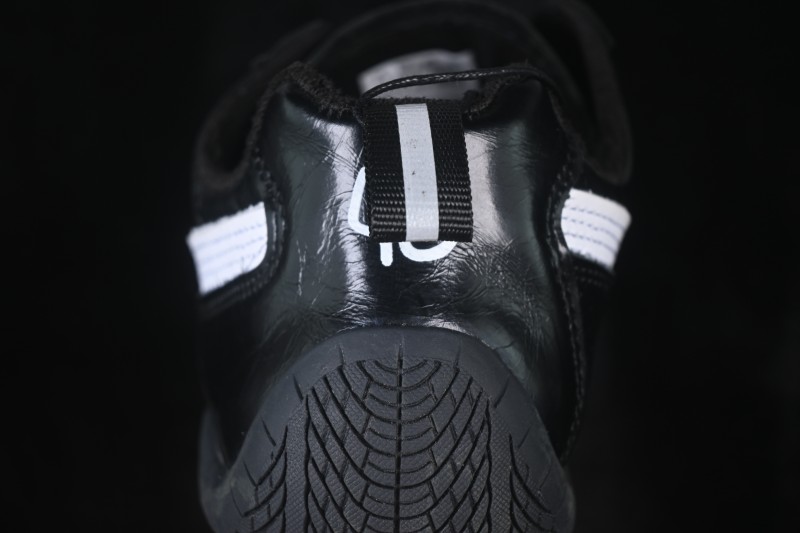 Balenciaga x Puma Speedcat Collaboration Low-Top Lifestyle Sneakers with Racing-Inspired Design - 406515-01