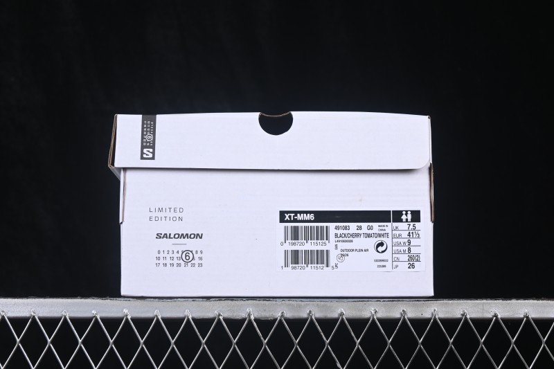 Salomon XT-MM6 Low-Top Lifestyle Sneakers with Quicklace System and Cushioned Sole - 491083-28