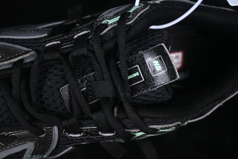 New Balance 1906 Series Retro Running Shoes with Lightweight Mesh and T-Beam Arch Support - U19063Y0