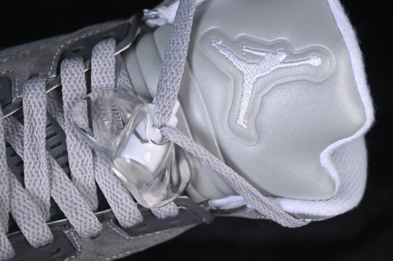 Nike Air Jordan 5 Retro Wolf Grey High-Top Basketball Shoes with Premium Leather Upper and Visible Air Cushioning - DD0587-002