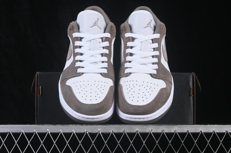 Nike Air Jordan 1 Low Retro Basketball Shoes in White Grey - 553558-046
