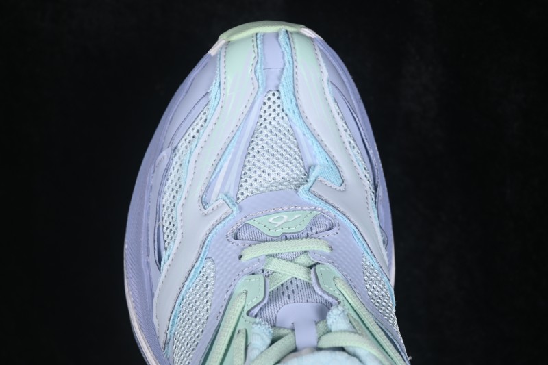 Balenciaga Jet Embossed Round-Toe Chunky Low-Top Dad Sneakers - WMRTN4957