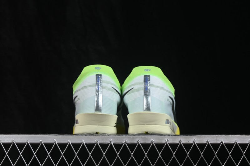 Nike ZoomX Streakfly 2 Marathon Soft Cushioning Ultralight Breathable Running Shoes - HF6416-300