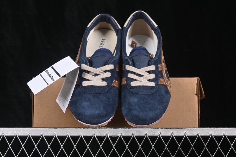 Versace x Onitsuka Tiger Tai-Chi Sakura Low-Top Casual Lifestyle Shoes with Co-Branded Design - G.C3