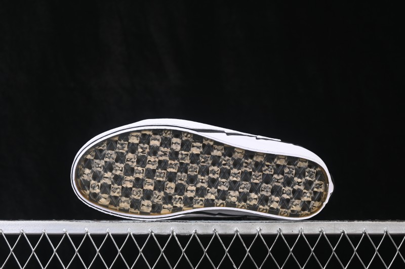 Vans Old Skool Low Top Casual Skate Shoes - VN0007PRBLK