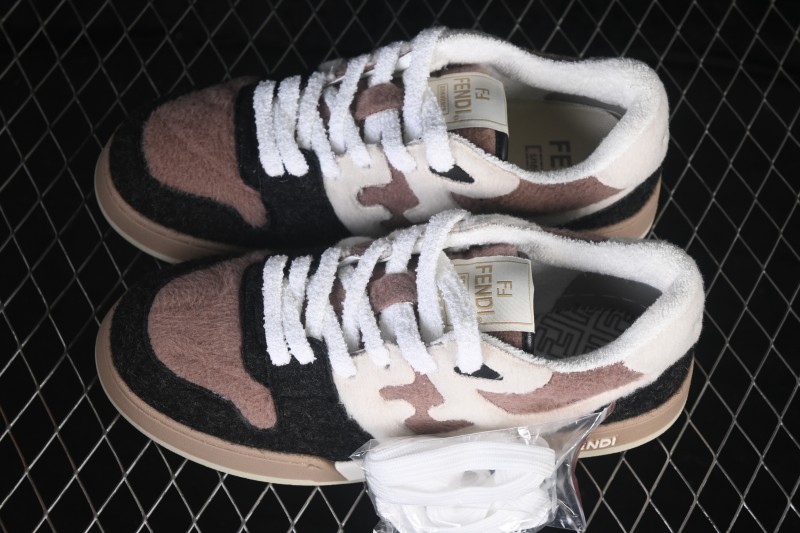 Fendi Match Round Toe Thick Sole Low Top Casual Sneakers - AHH2F1FHS