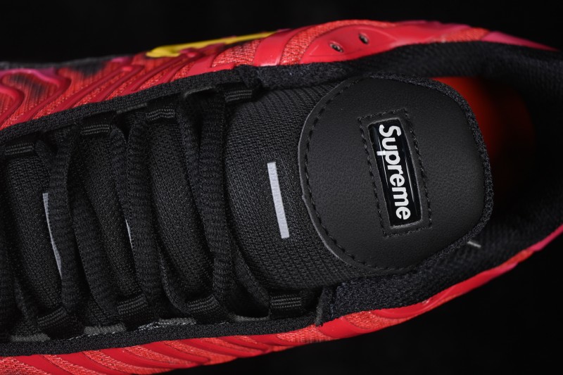 Nike Air Max Plus TN Supreme Retro Running Shoes with Air Cushion - DA1472-600