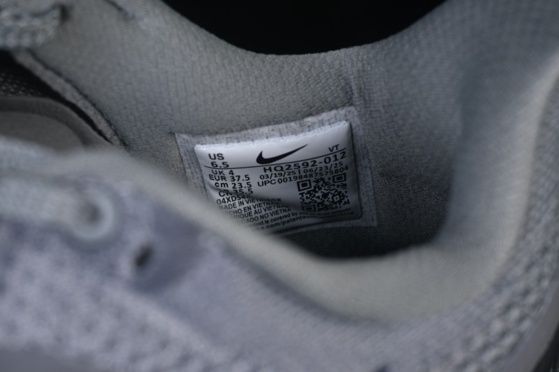 Nike Air Zoom Pegasus Premium Mesh Full-Length Air Cushion Running Shoes - HQ2592-012