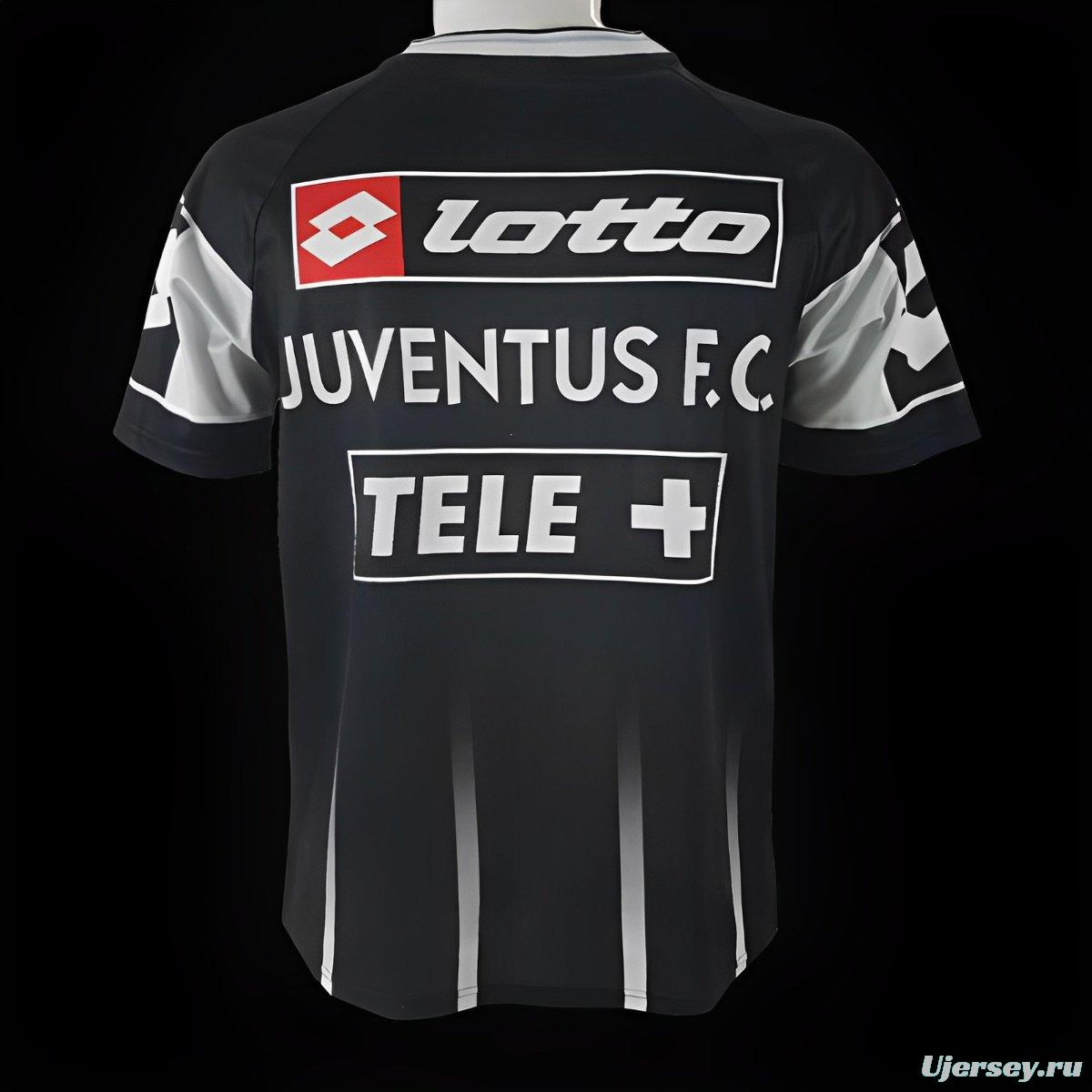 Retro 00/01 Juventus Lotto Black Training Jersey