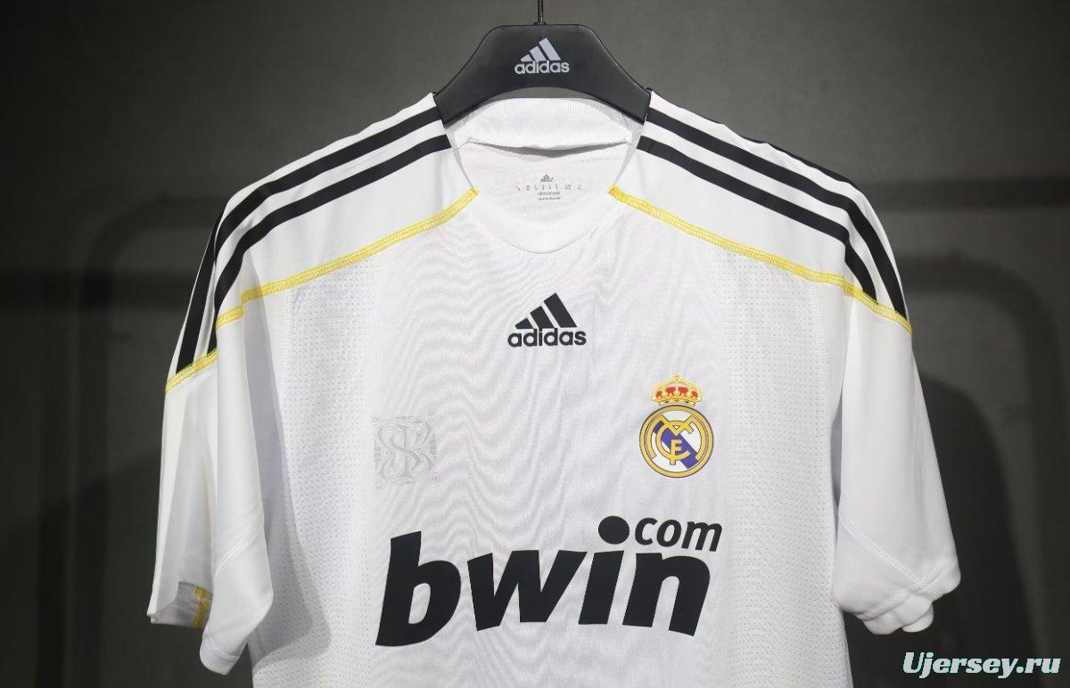 Player Version Retro 09/10 Real Madrid Home Jersey