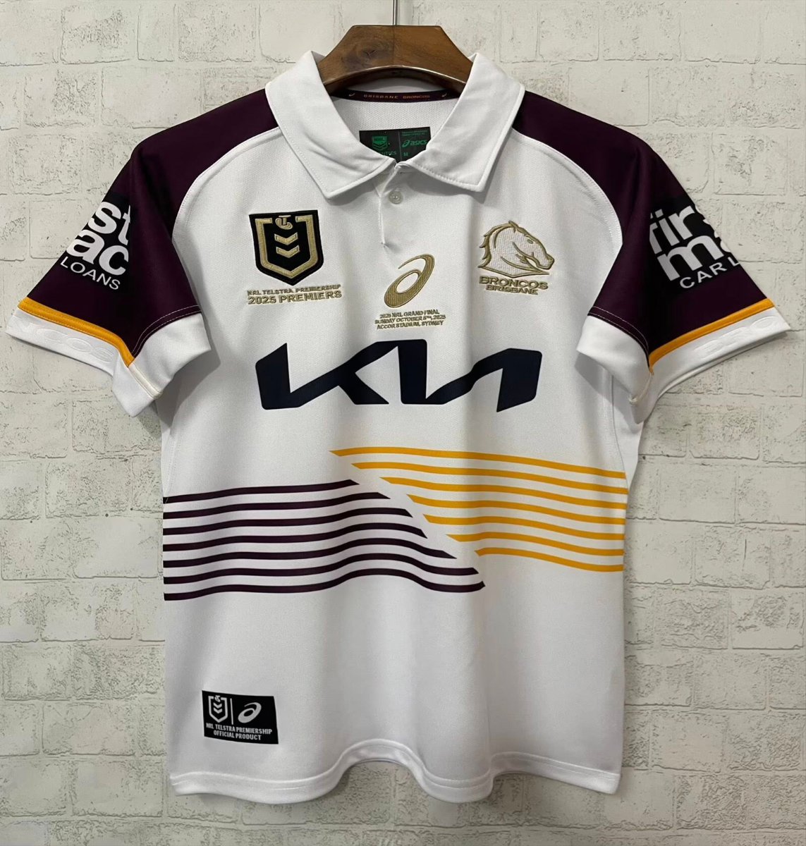 25/26 Brisbane Broncos White with Maroon Sleeves and Diagonal Geometric Stripes  Champion Jersey