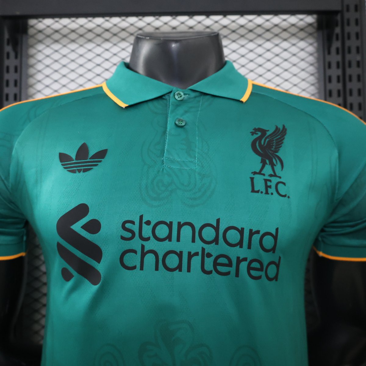 Player Version 26/27 Liverpool Green with Gold Trim Casual Retro Jersey